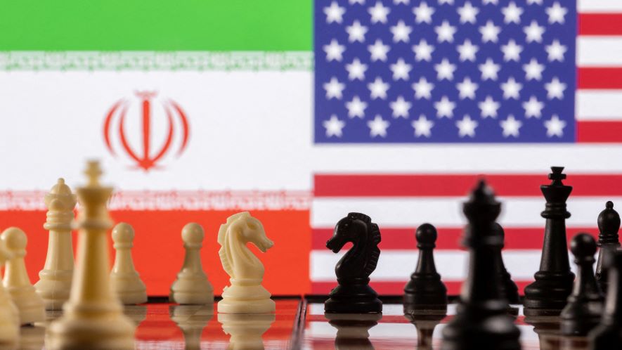 যুক্তরাষ্ট্রের নতুন কৌশল, পাল্টা জবাব ইরানের